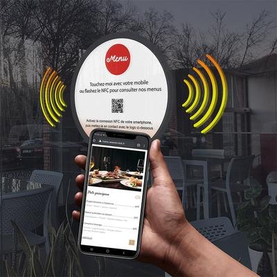 Sticker NFC "Menu Digital" pour votre restaurant, connecté directement à votre carte de menu dématérialisée.